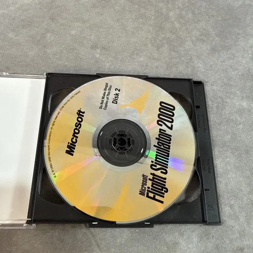 Microsoft Flight Simulator 2000 - Vintage PC Game Complete In Box.